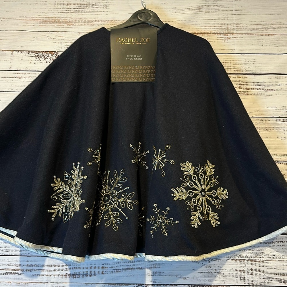 Rachel Zoe Christmas 52” Silver Beaded Sequined‎ Edge Tree Skirt